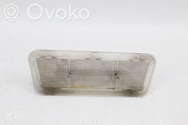 Éclairage lumière plafonnier avant