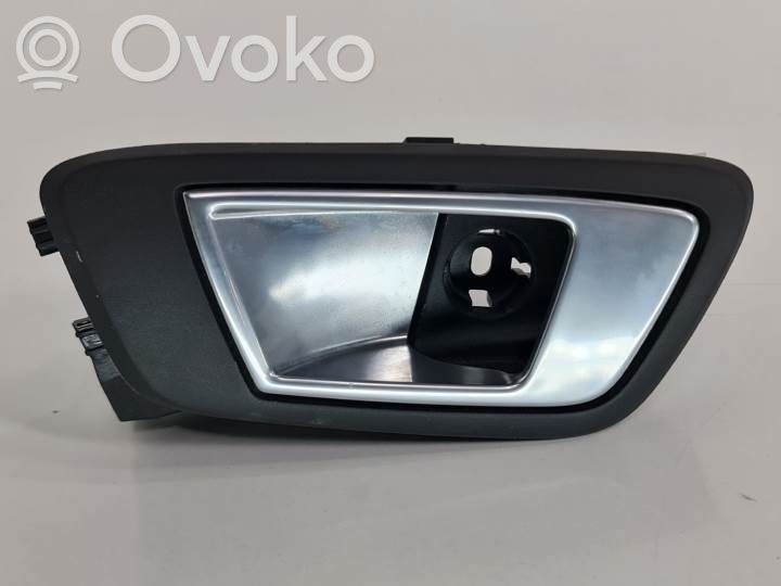 Manecilla interna puerta trasera   8A61A22601CE,C1BBA22601E