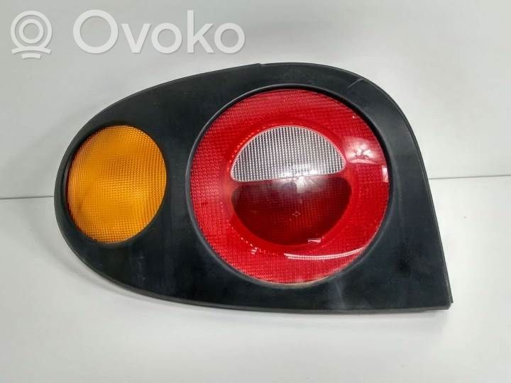 Rear/tail lights   7700830097