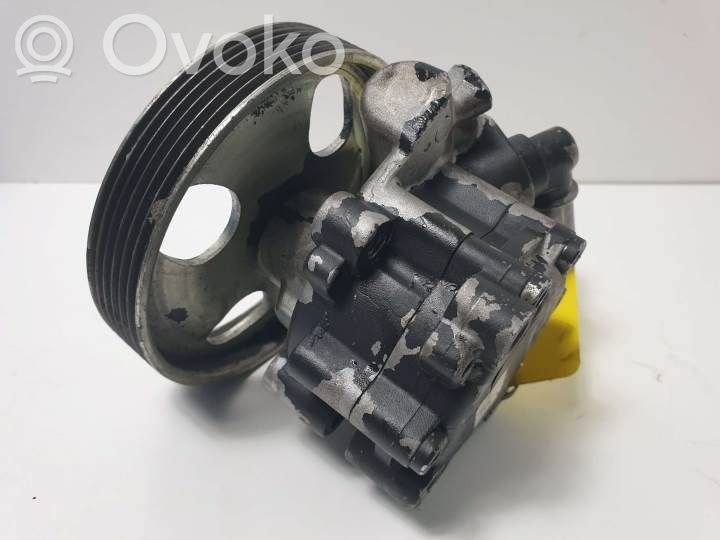 Ohjaustehostimen pumppu   PI0249