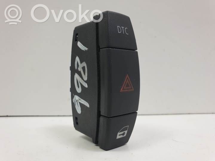 Hazard light switch   549529100