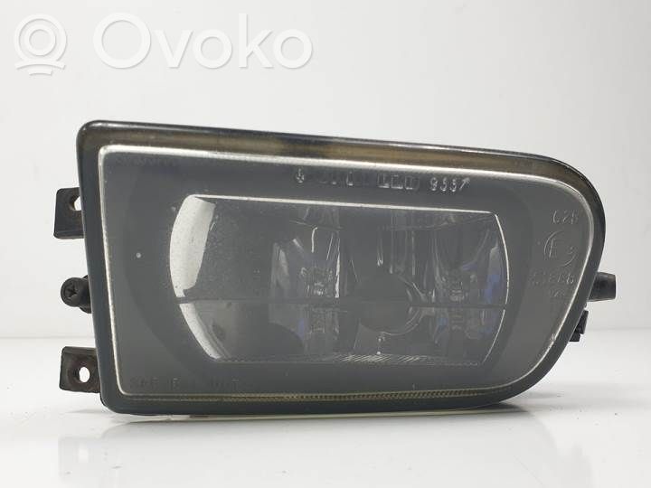 Luz de niebla delantera   8360575,37030999