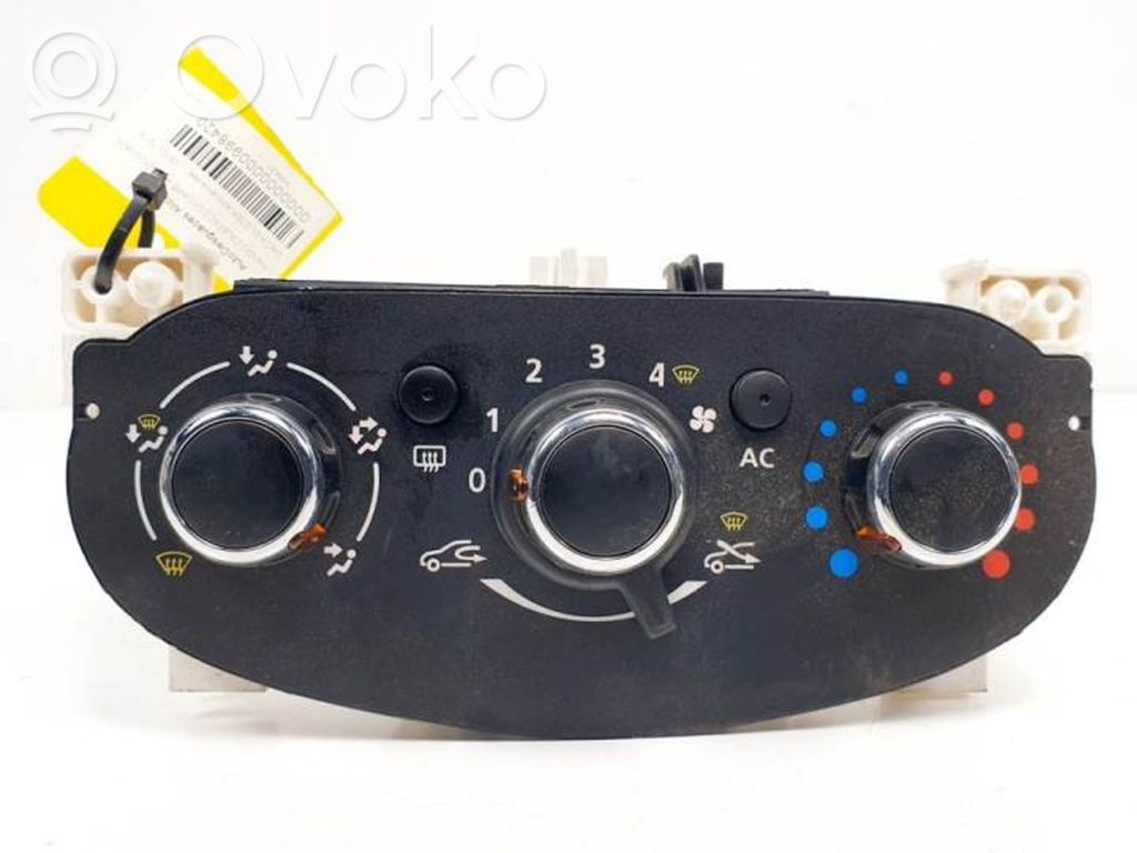 Dacia Duster Climate control unit 