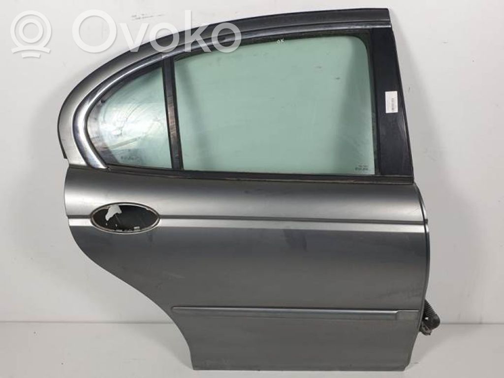 Rear door
