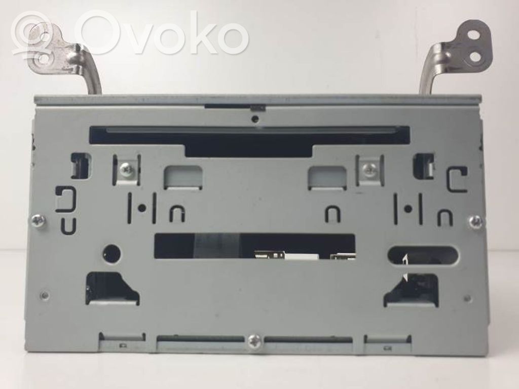 Panel / Radioodtwarzacz CD/DVD/GPS   8701A352
