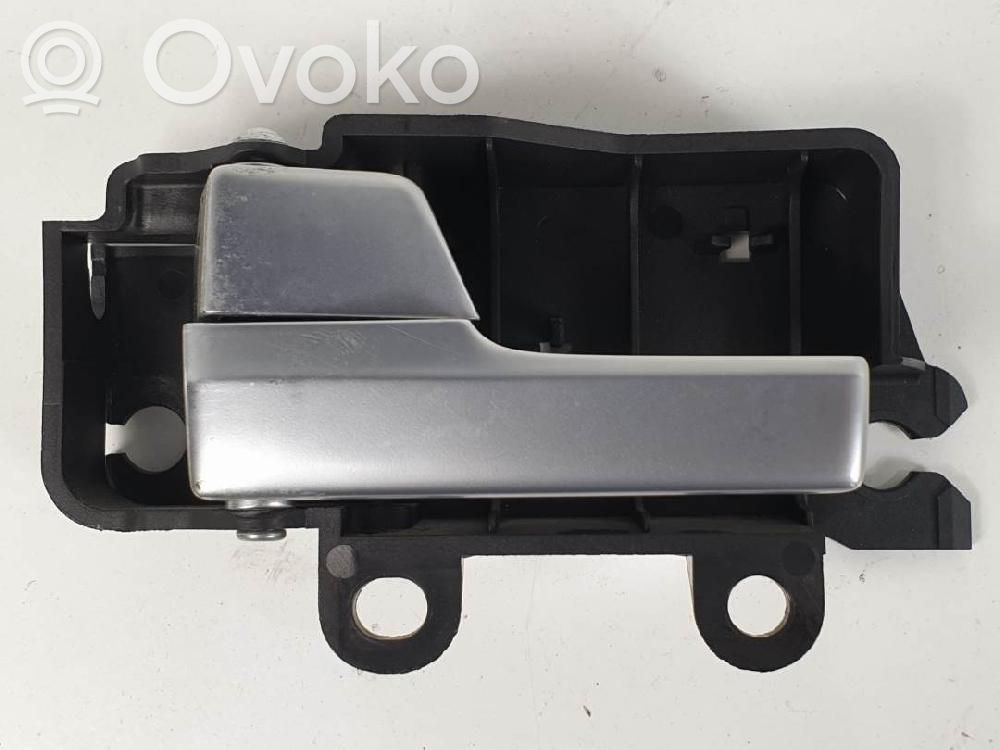 Ford Focus Poignée inférieure de porte avant