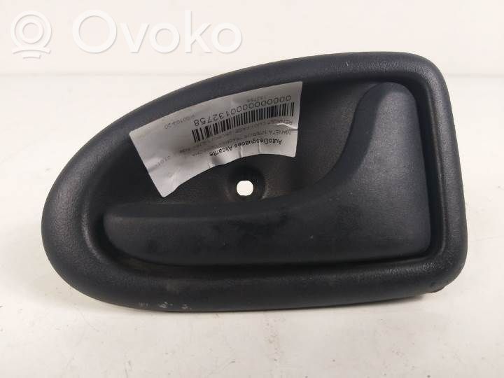 Manecilla interna puerta trasera   7700423888