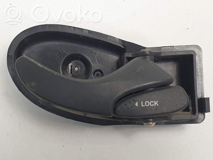 Ford Focus Manecilla interna puerta delantera