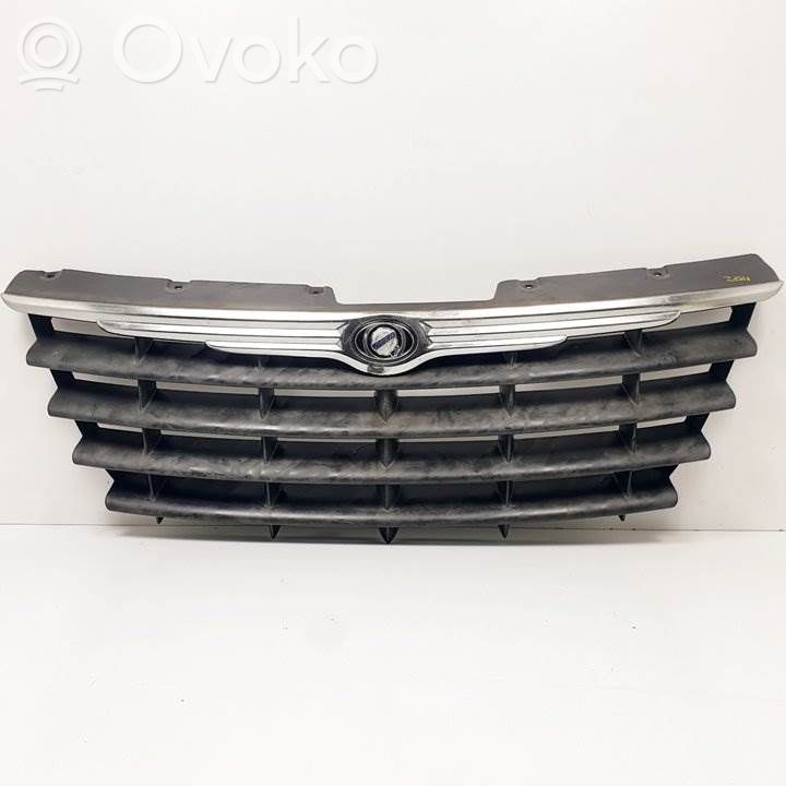 Chrysler Voyager Atrapa chłodnicy / Grill 