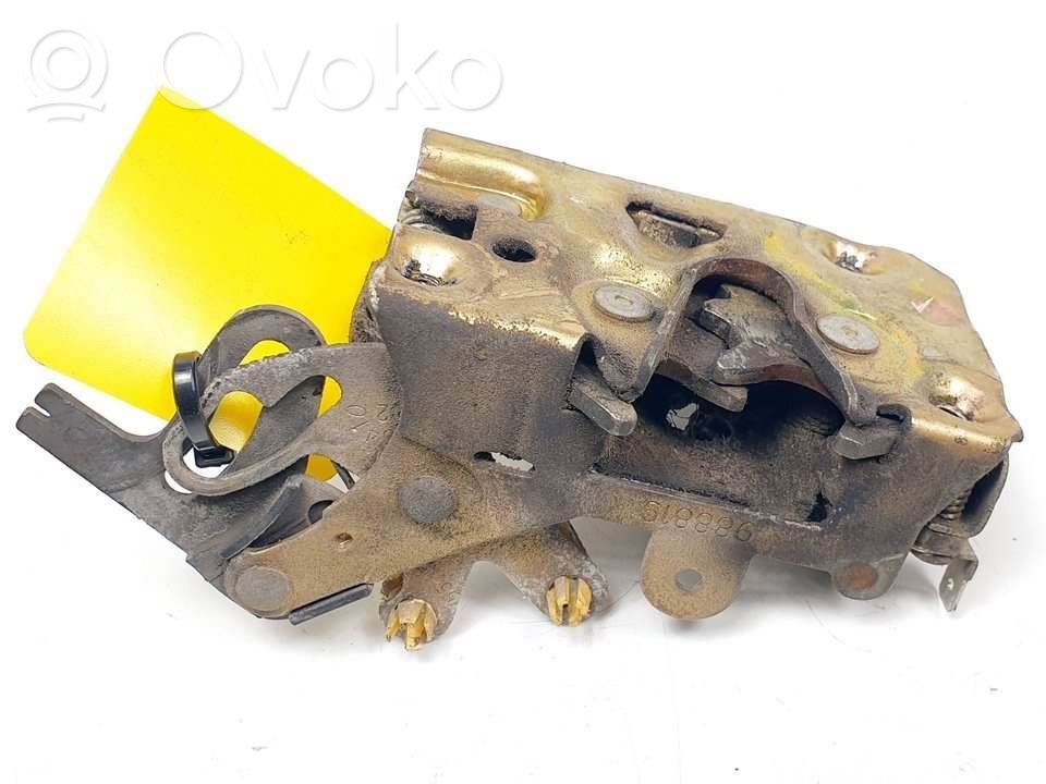 Cerradura de puerta trasera   989041A
