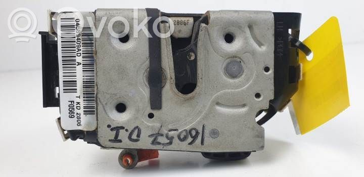 Front door lock   04589409AD