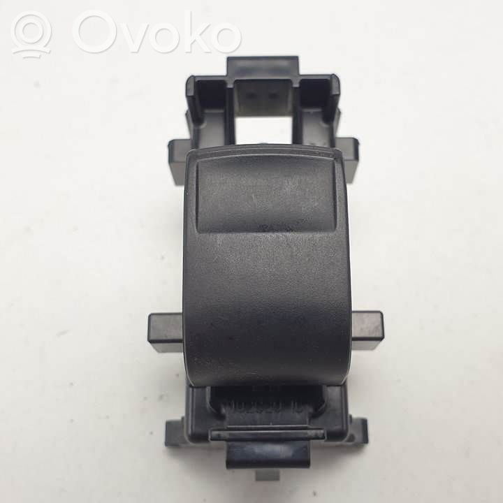 Toyota RAV 4 (XA40) Interruptor del elevalunas eléctrico