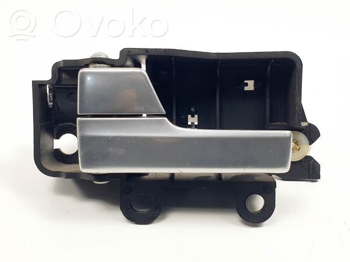 Manecilla interna puerta delantera   3M51R22601AA