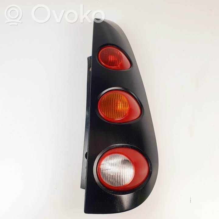 Luz trasera/de freno   A4548200064