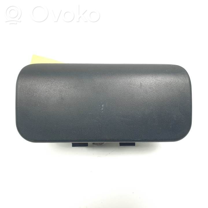 Manecilla externa puerta trasera   YC15V26601