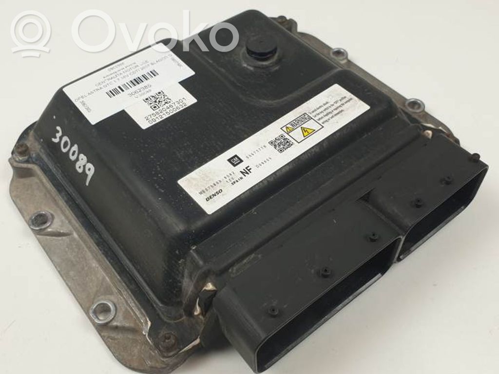 Opel Astra H Engine control unit/module 