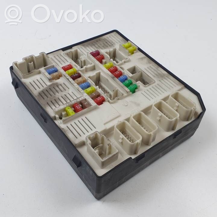 Módulo de fusible   284B60008R