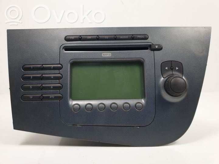 Seat Leon (1P) Panel / Radioodtwarzacz CD/DVD/GPS 