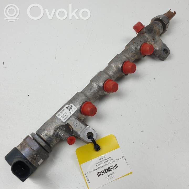 Volkswagen PASSAT B6 Rampă alimentare injectoare 