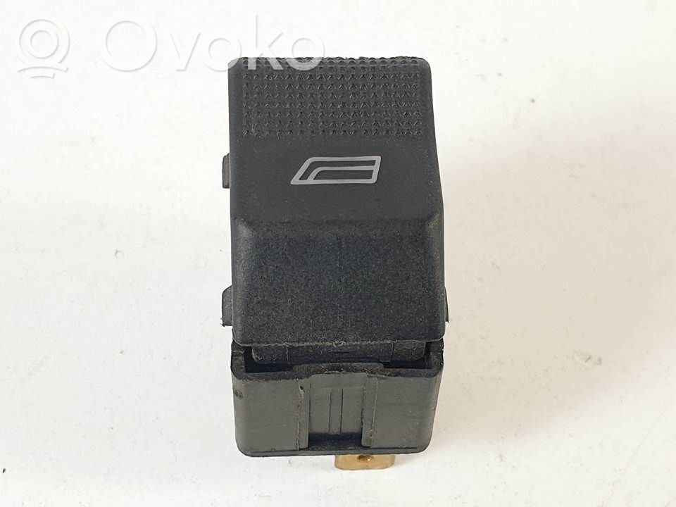 Audi A4 S4 B5 8D Interruttore di controllo dell’alzacristalli elettrico 
