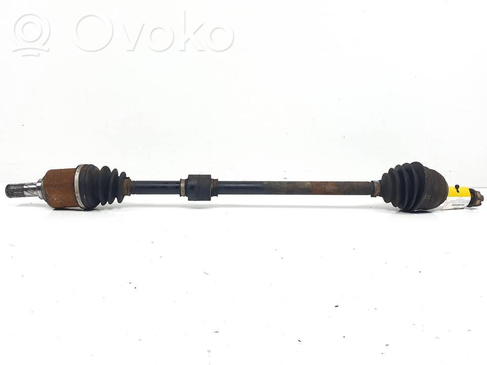 Nissan Micra C+C Priekšējā pusass 