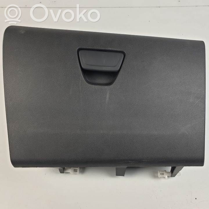 Guantera   E3B5A06010A
