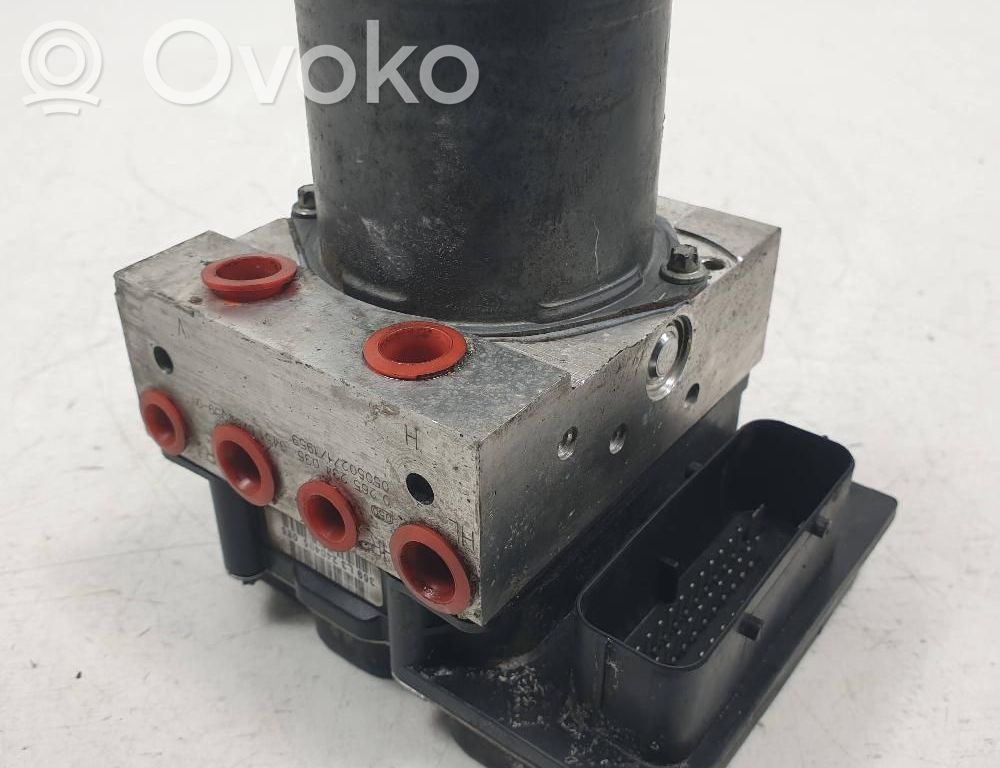 BMW X3 E83 ABS bloks 