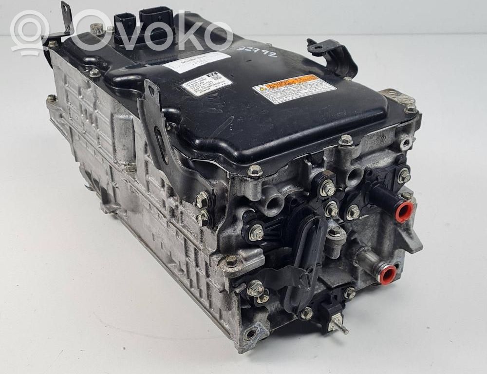 Toyota RAV 4 (XA50) Módulo conversor/inversor de voltaje 