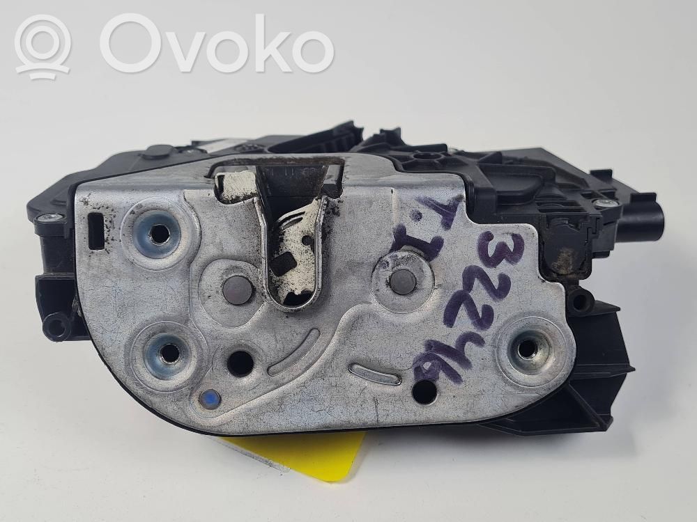 Ford Grand C-MAX Zamek drzwi tylnych 