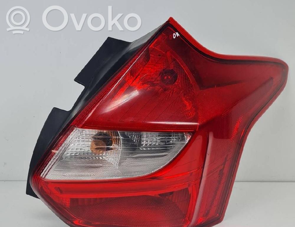 Ford Focus Lampă spate în caroserie