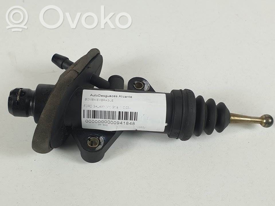 Cilindro maestro de embrague   95VW7A543BD,7M0721401D