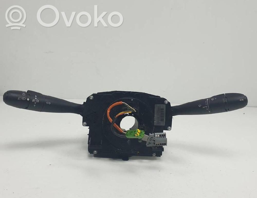 Light switch   96473051XT