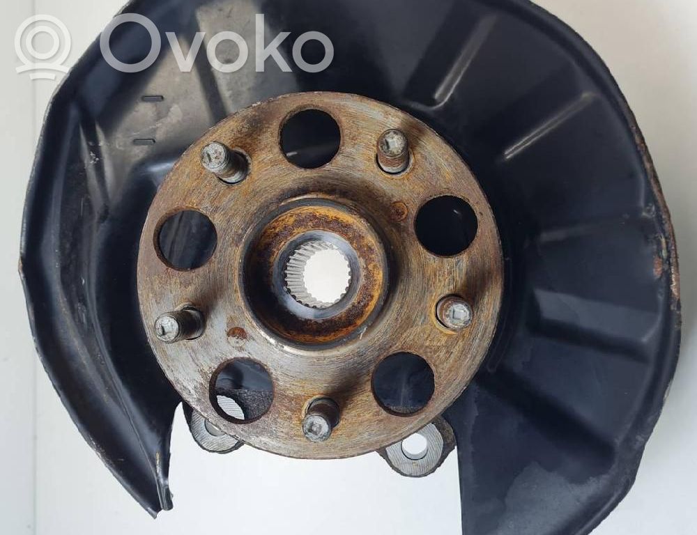 Toyota RAV 4 (XA50) Braț cu fuzetă spate 
