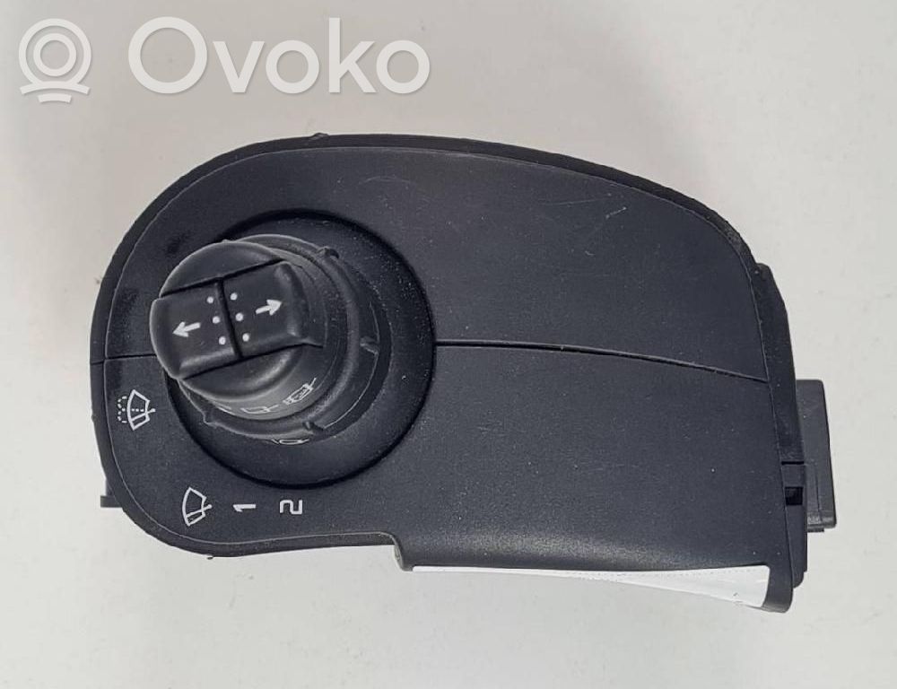 Renault Clio III Wiper control stalk 
