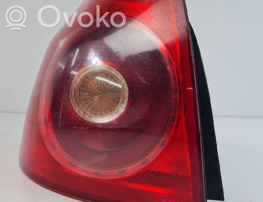 Volkswagen Golf V Lampă spate în caroserie 
