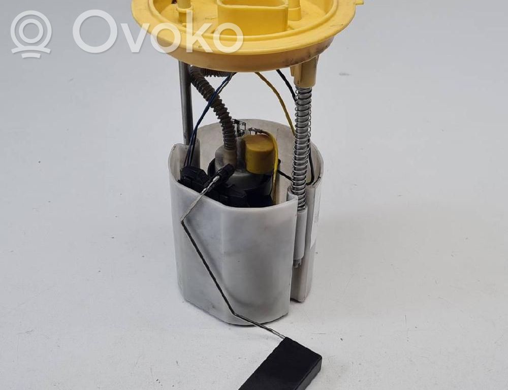 Volkswagen Polo IV 9N3 Pompe à carburant 