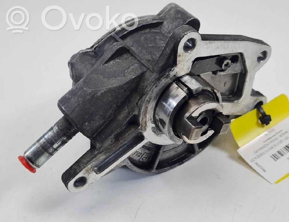 Mercedes-Benz R W251 Pompe à vide