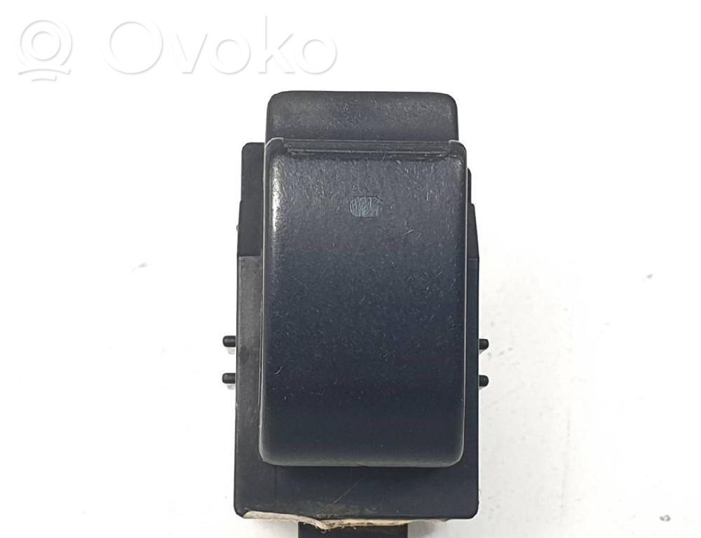 Toyota Corolla E120 E130 Przyciski szyb 