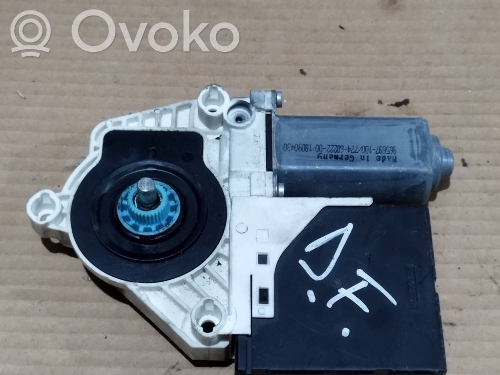 Silnik regulatora szyby drzwi przednich   3C8837462J,914850117,1T0959702AC,914286505
