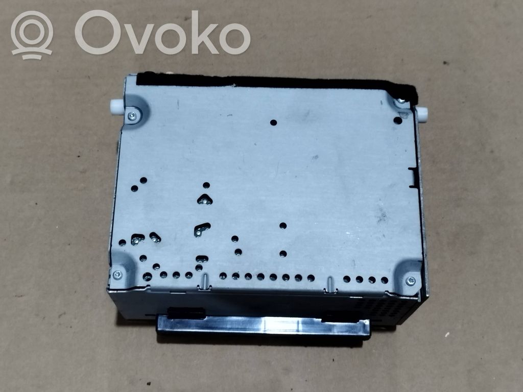 Ford Fiesta Panel / Radioodtwarzacz CD/DVD/GPS 