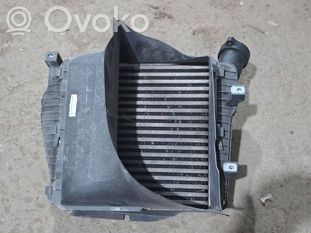 Porsche Cayenne (92A) Chłodnica powietrza doładowującego / Intercooler 