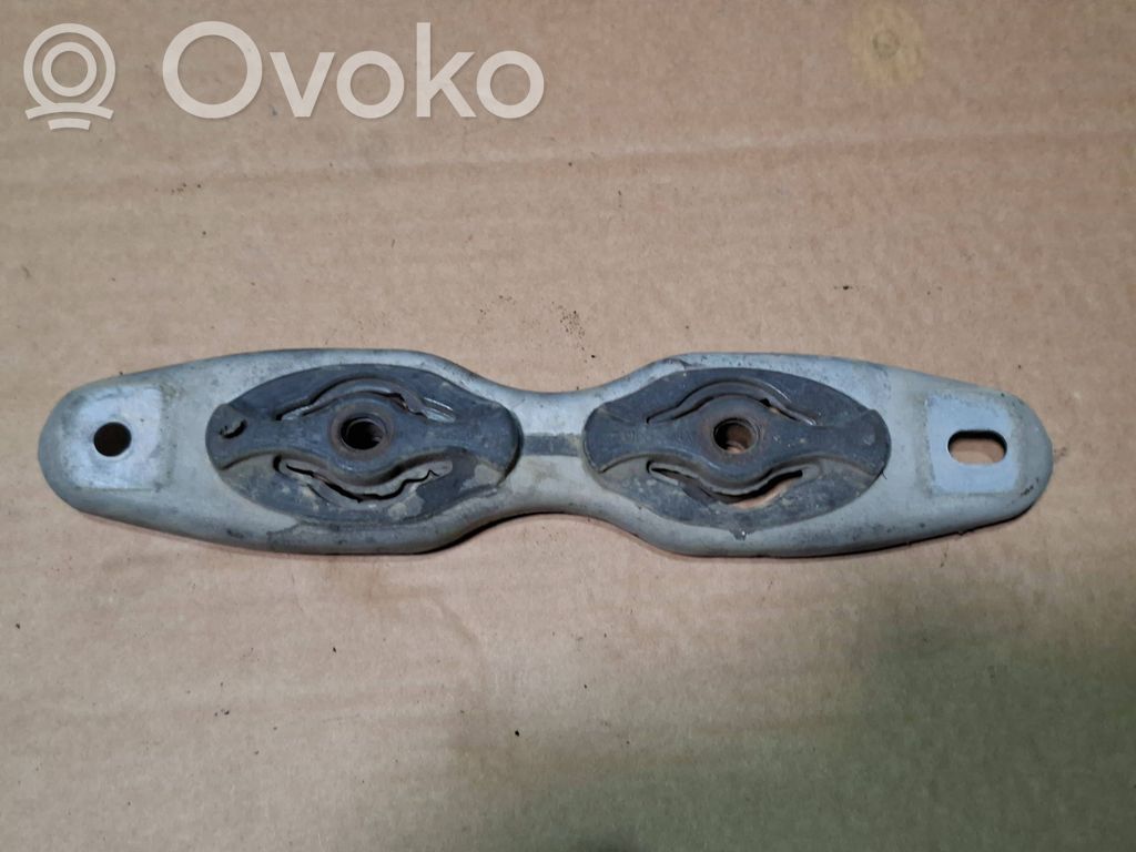 Ford Kuga II Muffler mount bracket/holder 