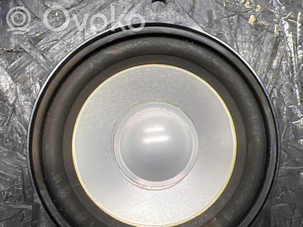 Etuoven kaiutin   6930903,73866112,29405B0211