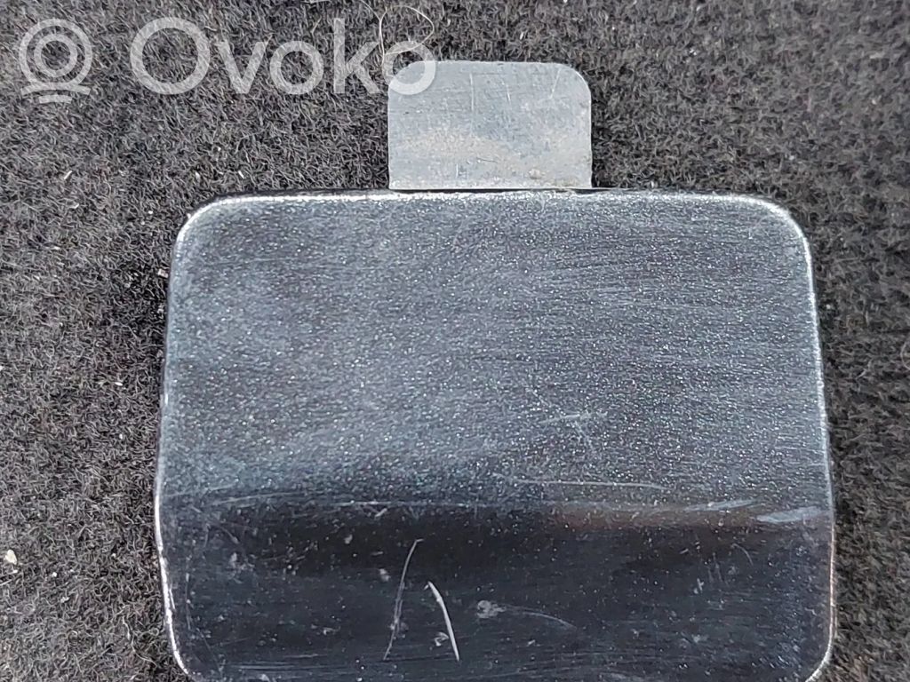 BMW 3 E90 E91 Vilkšanas cilpas vāciņš 