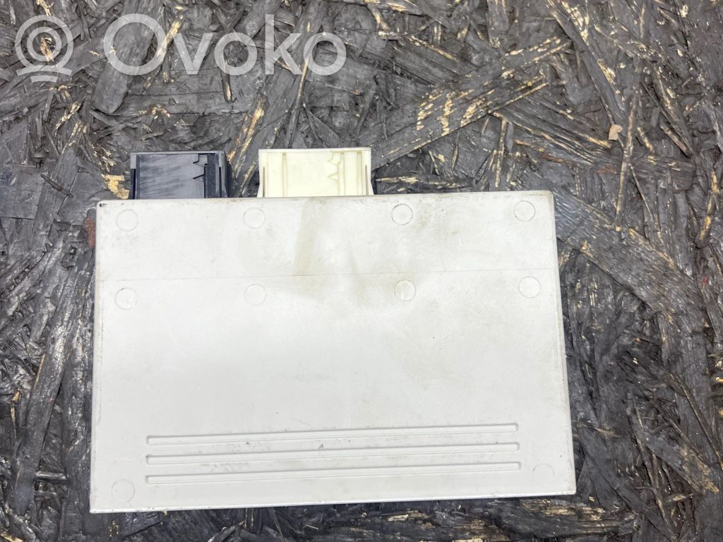 Pysäköintitutkan (PCD) ohjainlaite/moduuli   6974021,6002JC0511,0263004155,66206969281,66206973115,66206974021,66206981390,66206982386,66206982390,66206982394,66206982402,66209225825,66216947796,6947796,6969281,6973115,6981390,6982386,6982390,6982394,6982402,9225825,9252639
