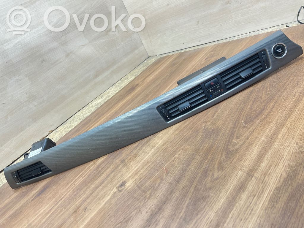 Panel trim   8049052
