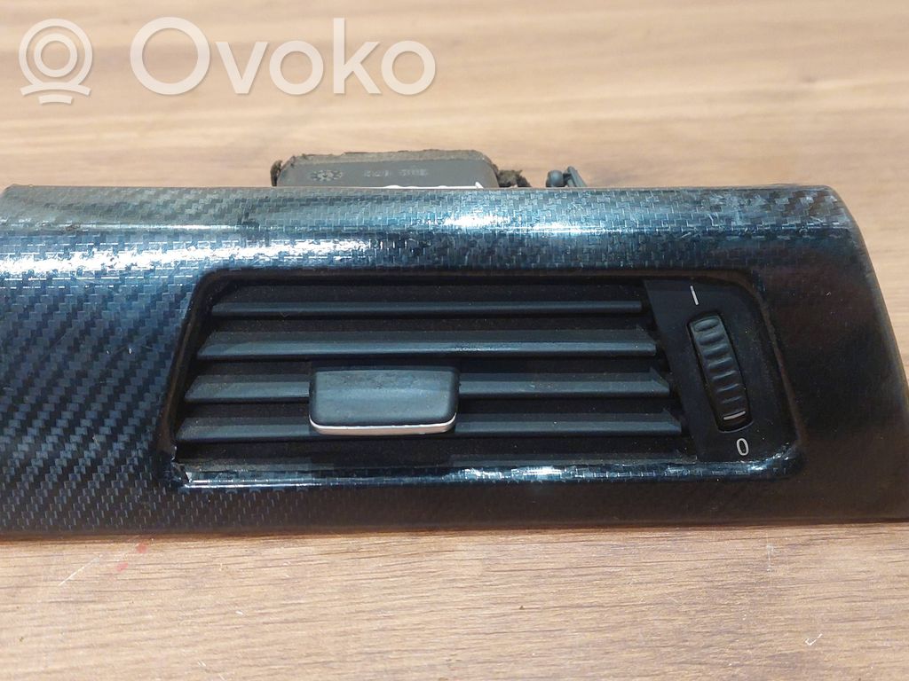 BMW 3 E90 E91 Šoninės oro grotelės 