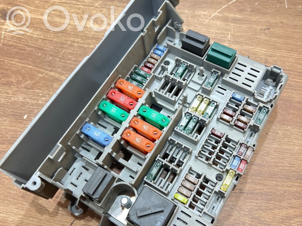 Fuse module   6906607