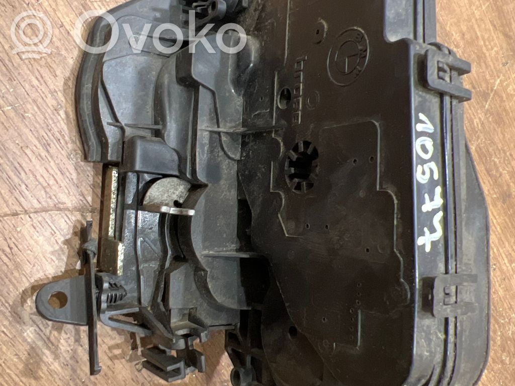 Rear door lock   7060296