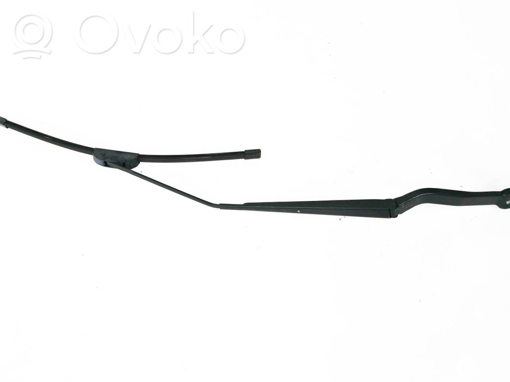 BMW X5 F15 Priekinio stiklo valytuvų kojelė 